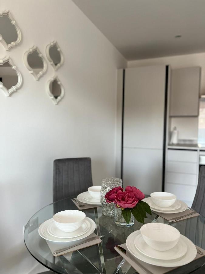 Madison Court Apartments Hemel Hempstead Dış mekan fotoğraf